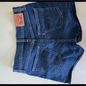 high waisted dark wash levi shorts